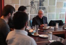 Gönüllerde Gül Yetiştiren Adam Rasim Özdenören