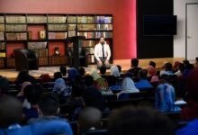 Sira Disi Bir Ogretmen Nouman Ali Khan